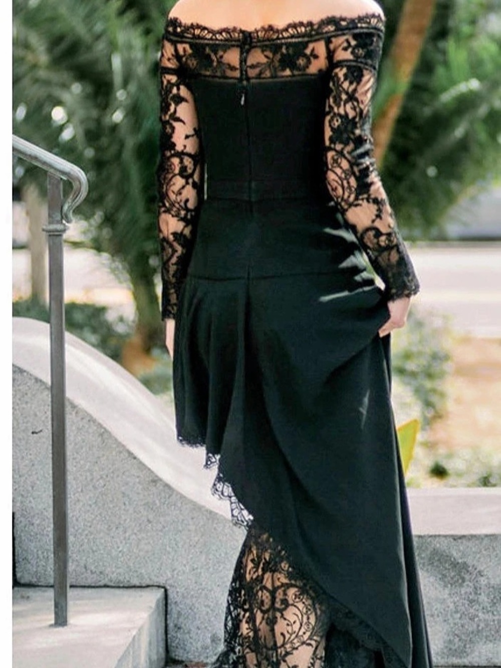 Alexander McQueen Off-the-Shoulder Lace Illusion High-Low Gown Black - Picture 3 of 8